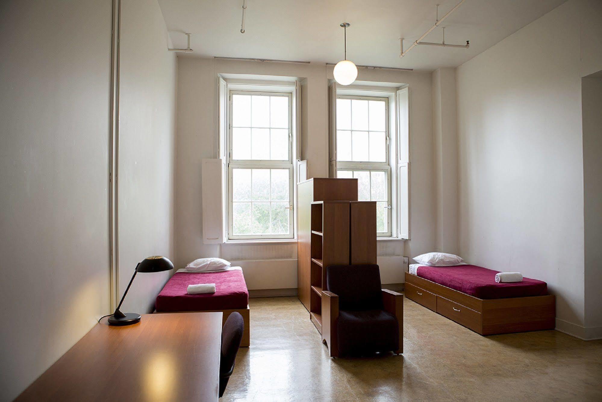 The Grey Nuns Residence By Concordia University Montréal Exteriör bild